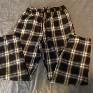 Men’s plaid pajama pants